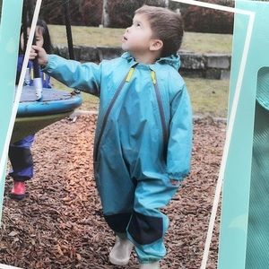 Waterproof rain-suit/play suit